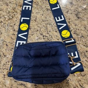 🎾 Ella Quilted Puffy Messenger Bag